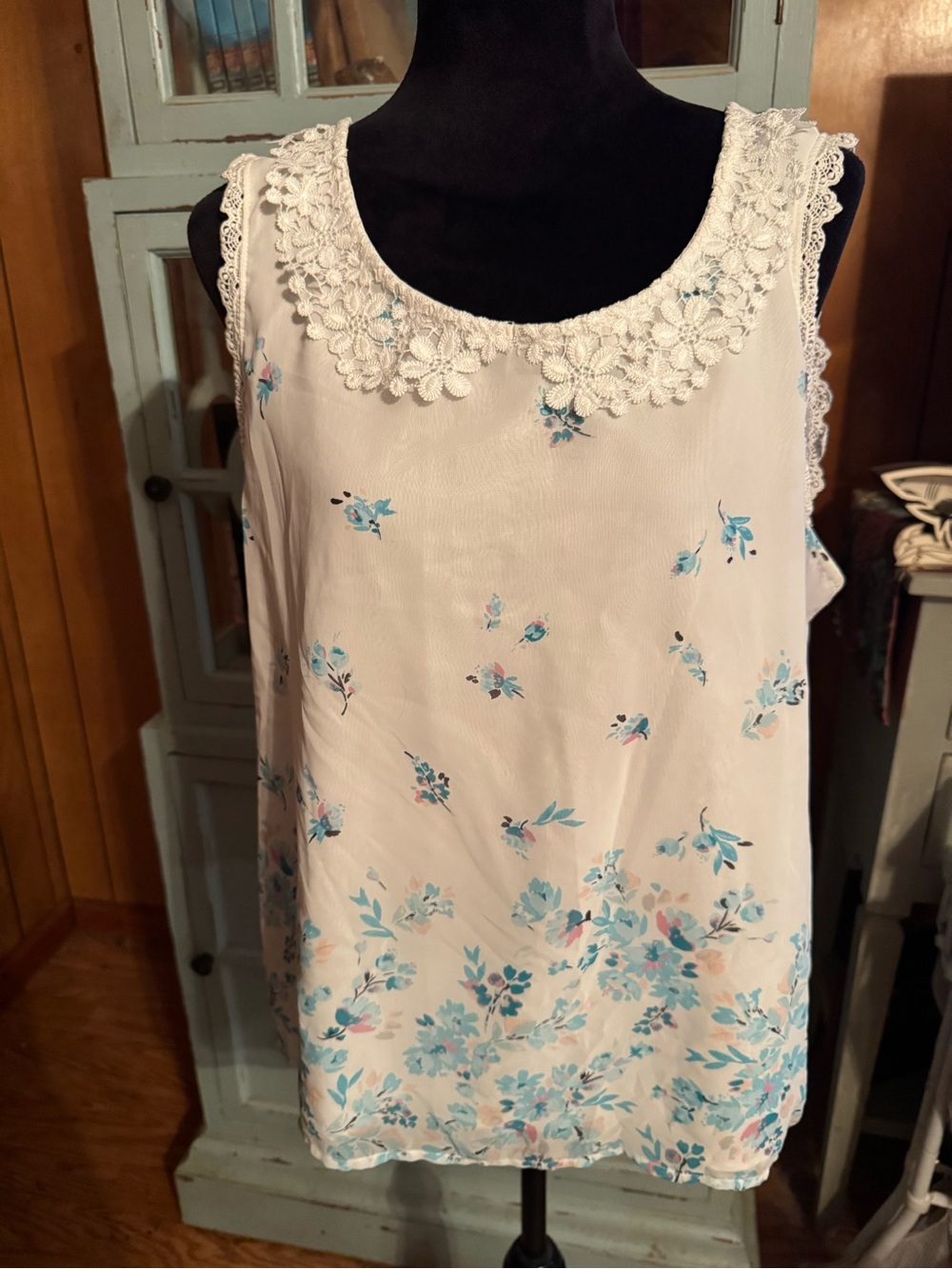 LC Lauren Conrad Cream Floral Lace-Trim Sleeveless Tank B18 Size XL